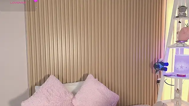 emily sweett24 online show from March 2026 12:16:02 PM