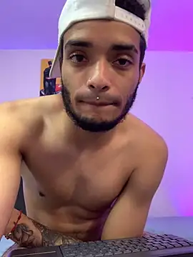 Snapshot of eross_chipre_ chatting on March 2025 04:24:02 AM eross chipre online show from March 2025 04:24:02 AM