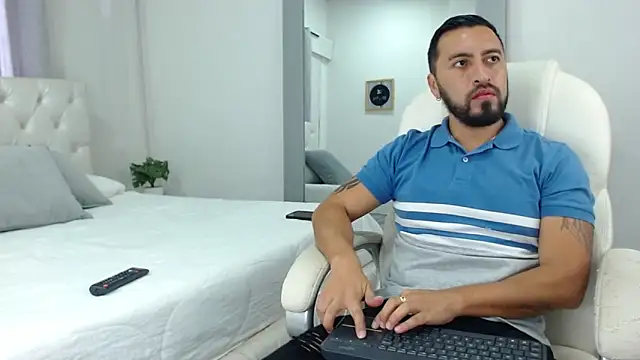 sebastian colle online show from March 2025 12:12:02 PM