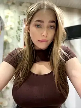 Milana mil online show from October 2025 03:32:01 PM