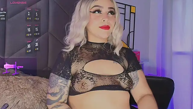 Carlaguzman  online show from July 2026 05:53:02 PM