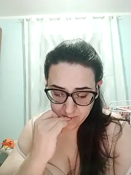 Dolcecurvy online show from February 2026 06:45:01 PM