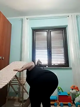 Snapshot of Dolcecurvy chatting on July 2026 02:21:01 PM Dolcecurvy online show from July 2026 02:21:01 PM