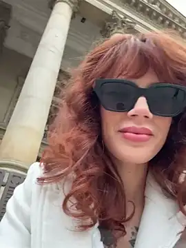 Snapshot of FrancescaFerra chatting on October 2025 01:56:01 PM FrancescaFerra online show from October 2025 01:56:01 PM