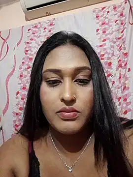 hotlovr online show from February 2025 09:22:01 PM