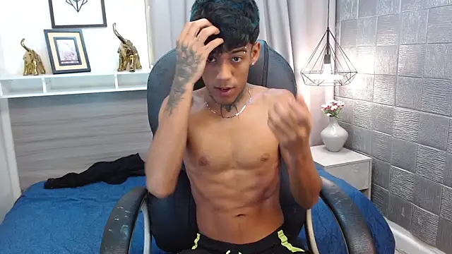 Snapshot of RyanKing19 chatting on October 2025 08:12:01 AM RyanKing19 online show from October 2025 08:12:01 AM
