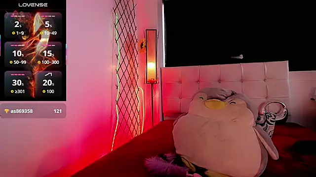 Snapshot of jymena_xxx chatting on August 2026 07:05:02 PM jymena xxx online show from August 2026 07:05:02 PM