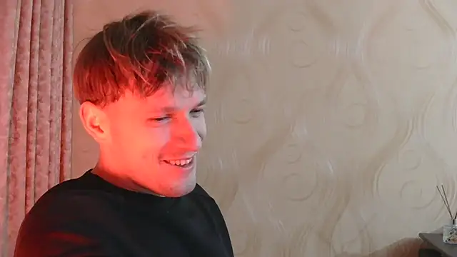 Snapshot of frama666 chatting on December 2025 09:53:01 PM frama666 online show from December 2025 09:53:01 PM