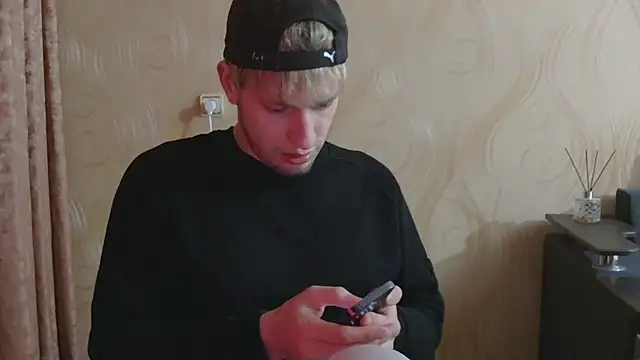 frama666 online show from April 2026 01:19:02 AM