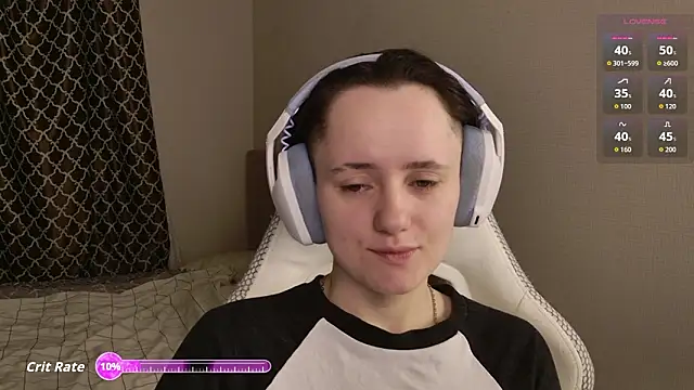 Luna Loveee online show from February 2026 03:55:02 AM