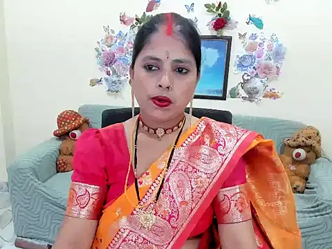 Snapshot of leahgotiii chatting on May 2026 05:48:01 AM leahgotiii online show from May 2026 05:48:01 AM