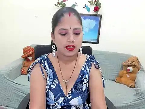 Snapshot of leahgotiii chatting on June 2026 02:58:01 AM leahgotiii online show from June 2026 02:58:01 AM
