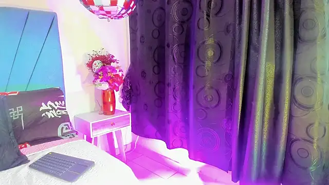 Snapshot of Mariana_star1 chatting on April 2026 04:16:01 AM Mariana star1 online show from April 2026 04:16:01 AM
