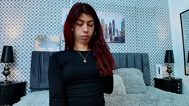 Snapshot of Cassie_bloom chatting on March 2025 03:51:01 AM Cassie bloom online show from March 2025 03:51:01 AM