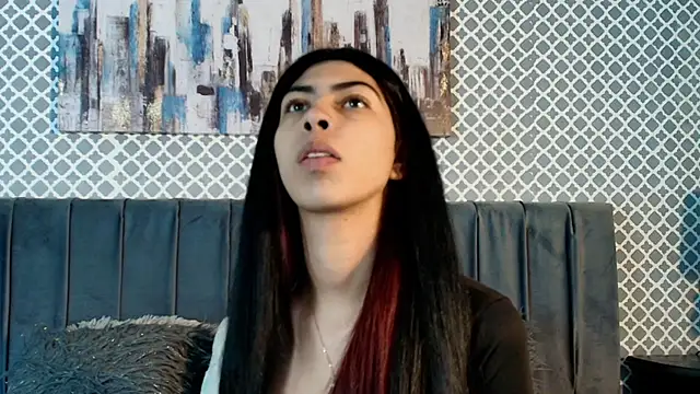 Snapshot of Cassie_bloom chatting on October 2025 03:36:02 AM Cassie bloom online show from October 2025 03:36:02 AM