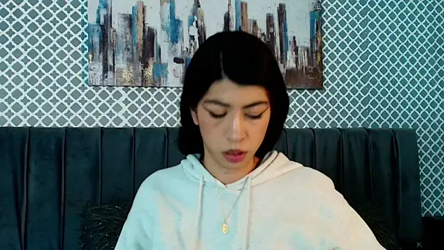 Snapshot of Cassie_bloom chatting on October 2025 04:01:02 AM Cassie bloom online show from October 2025 04:01:02 AM