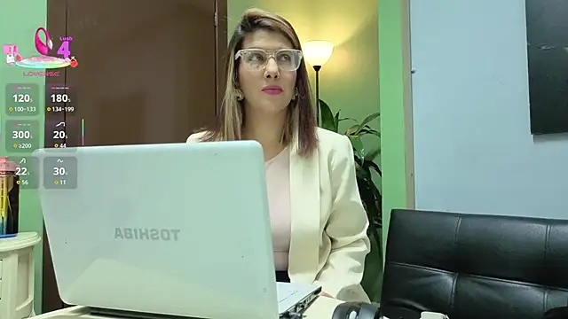 Cassie bloom online show from March 2026 04:11:01 PM