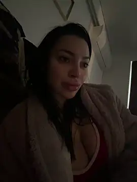 Mia Splash online show from February 2026 10:29:01 AM