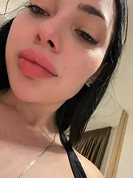 Snapshot of Mia_Splash chatting on May 2026 07:30:01 PM Mia Splash online show from May 2026 07:30:01 PM