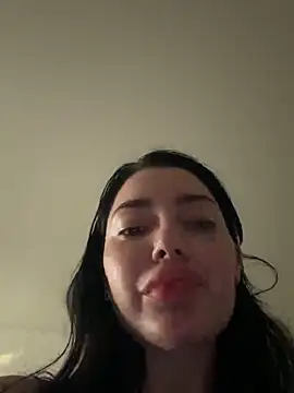 Snapshot of Mia_Splash chatting on June 2026 04:30:01 PM Mia Splash online show from June 2026 04:30:01 PM
