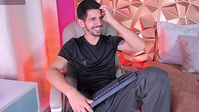 Snapshot of AlejandroStormm chatting on March 2026 05:00:01 AM AlejandroStormm online show from March 2026 05:00:01 AM