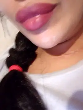 Sexlove1xo online show from November 2025 03:33:02 PM