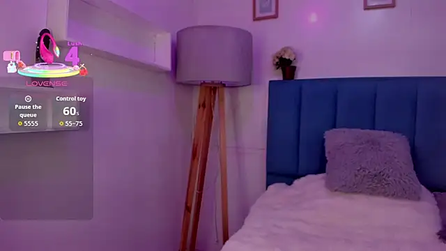 Anniie  Evans online show from December 2025 03:50:02 PM