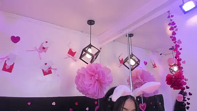 Anniie  Evans online show from February 2026 07:51:01 AM