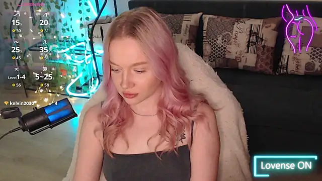 lissallor  online show from October 2025 12:46:02 PM