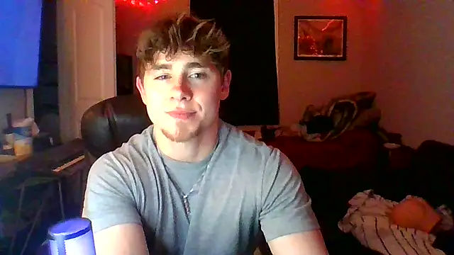 Snapshot of JCstrings chatting on February 2025 08:48:02 AM JCstrings online show from February 2025 08:48:02 AM