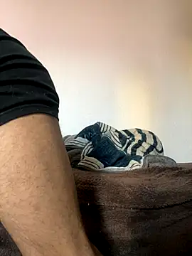 Erickhotddjots online show from November 2025 02:43:02 PM