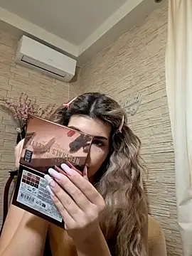 Bella Posh online show from February 2026 01:07:02 PM