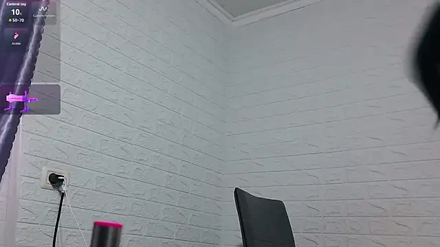 Ramona870 online show from April 2026 06:49:01 AM