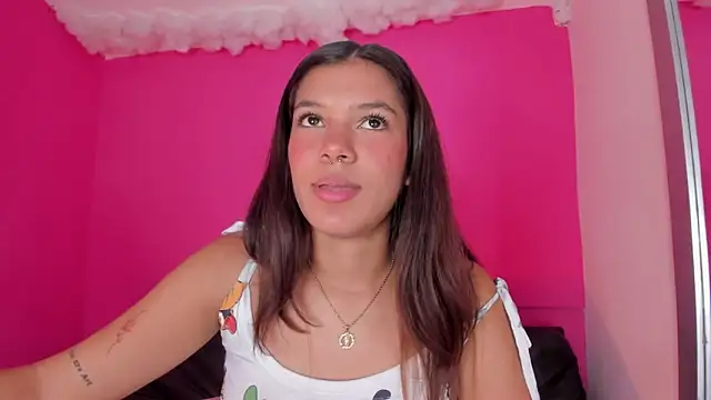 violett 24  online show from March 2025 03:13:02 PM