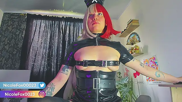 Snapshot of NicoleFox23_ chatting on March 2025 07:05:01 PM NicoleFox23 online show from March 2025 07:05:01 PM