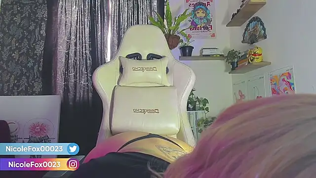 Snapshot of NicoleFox23_ chatting on March 2025 07:01:02 PM NicoleFox23 online show from March 2025 07:01:02 PM