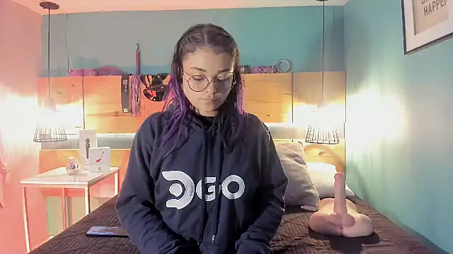 Snapshot of ChloeAllennn chatting on November 2025 11:53:01 AM ChloeAllennn online show from November 2025 11:53:01 AM