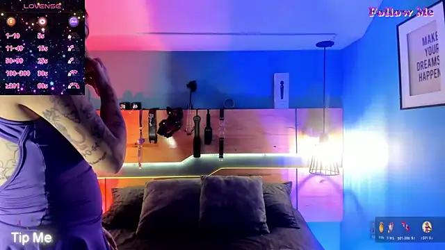 Snapshot of ChloeAllennn chatting on December 2025 11:52:01 AM ChloeAllennn online show from December 2025 11:52:01 AM