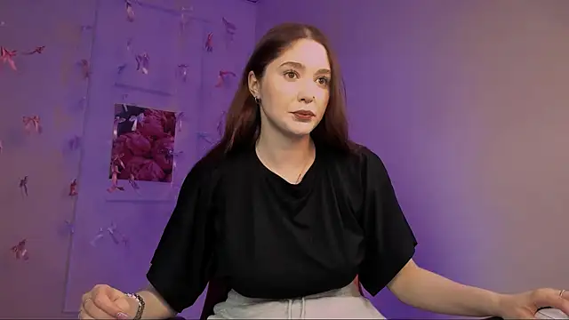 Snapshot of hazel_sullivan chatting on April 2026 08:29:02 AM hazel sullivan online show from April 2026 08:29:02 AM