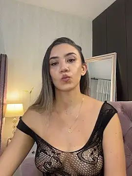 natashaleightt online show from September 2025 12:01:02 AM