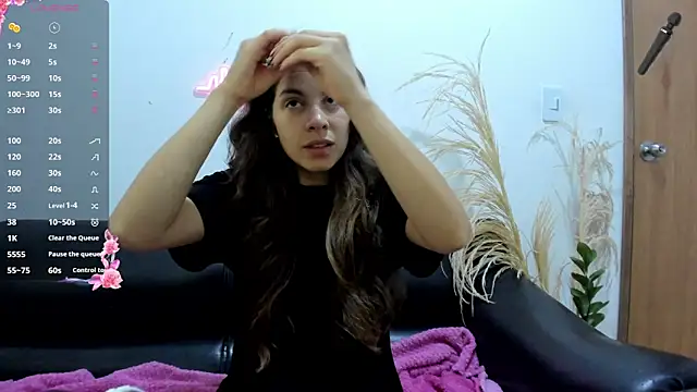 jessyegoldenn online show from May 2026 12:55:02 PM