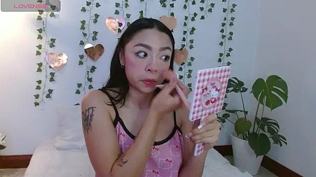 hellokitty  valery online show from April 2026 02:38:01 AM