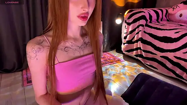 Snapshot of Adele_kawaii chatting on May 2026 12:17:01 AM Adele kawaii online show from May 2026 12:17:01 AM