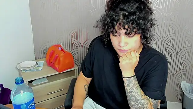 Snapshot of BloodyMaary_ chatting on February 2025 06:54:02 PM BloodyMaary online show from February 2025 06:54:02 PM