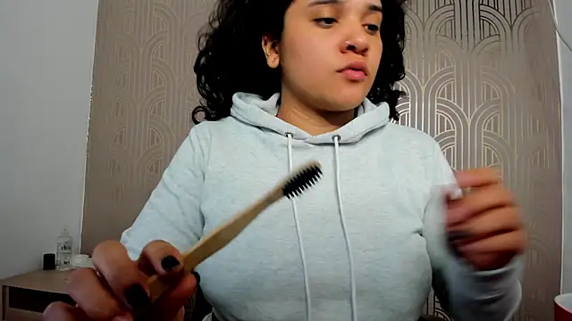 Snapshot of BloodyMaary_ chatting on March 2025 02:51:02 PM BloodyMaary online show from March 2025 02:51:02 PM