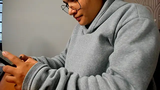 Snapshot of BloodyMaary_ chatting on March 2025 11:42:01 AM BloodyMaary online show from March 2025 11:42:01 AM