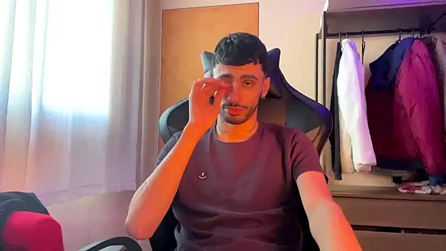 Snapshot of iendriw chatting on September 2025 05:34:01 PM iendriw online show from September 2025 05:34:01 PM