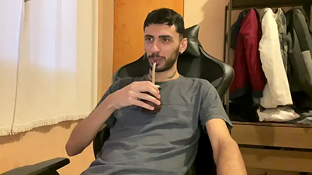 Snapshot of iendriw chatting on September 2025 09:26:02 PM iendriw online show from September 2025 09:26:02 PM