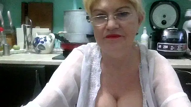 Heidi-Helga online show from November 2025 04:23:01 AM