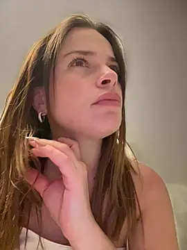 gynna kimera online show from February 2026 03:05:01 AM